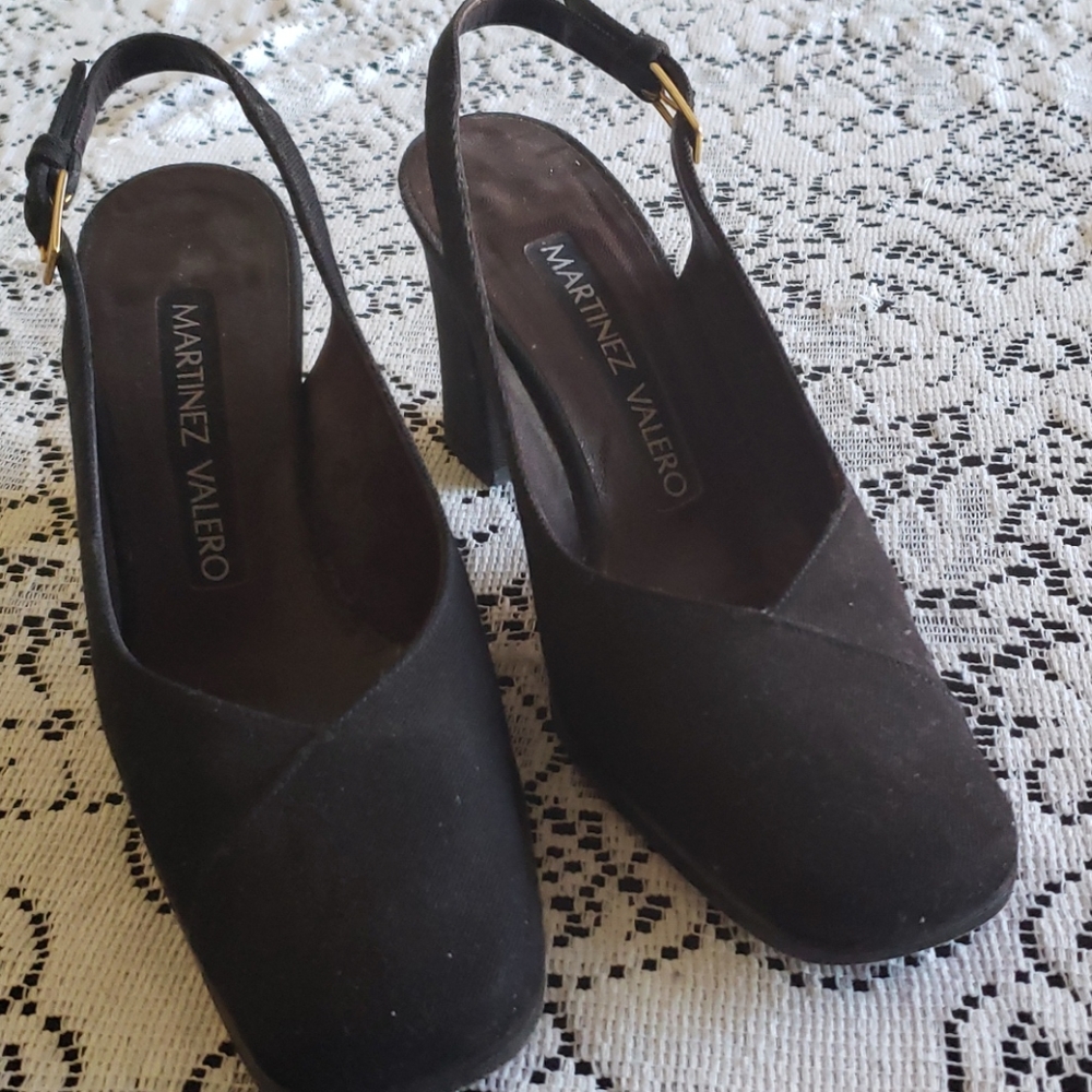 Martinez Valero Slingback Black Shoes.